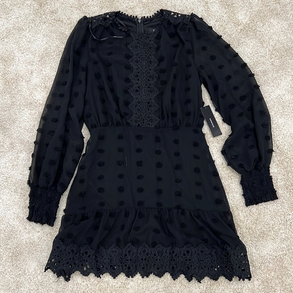 Lulus black lace dress NWT